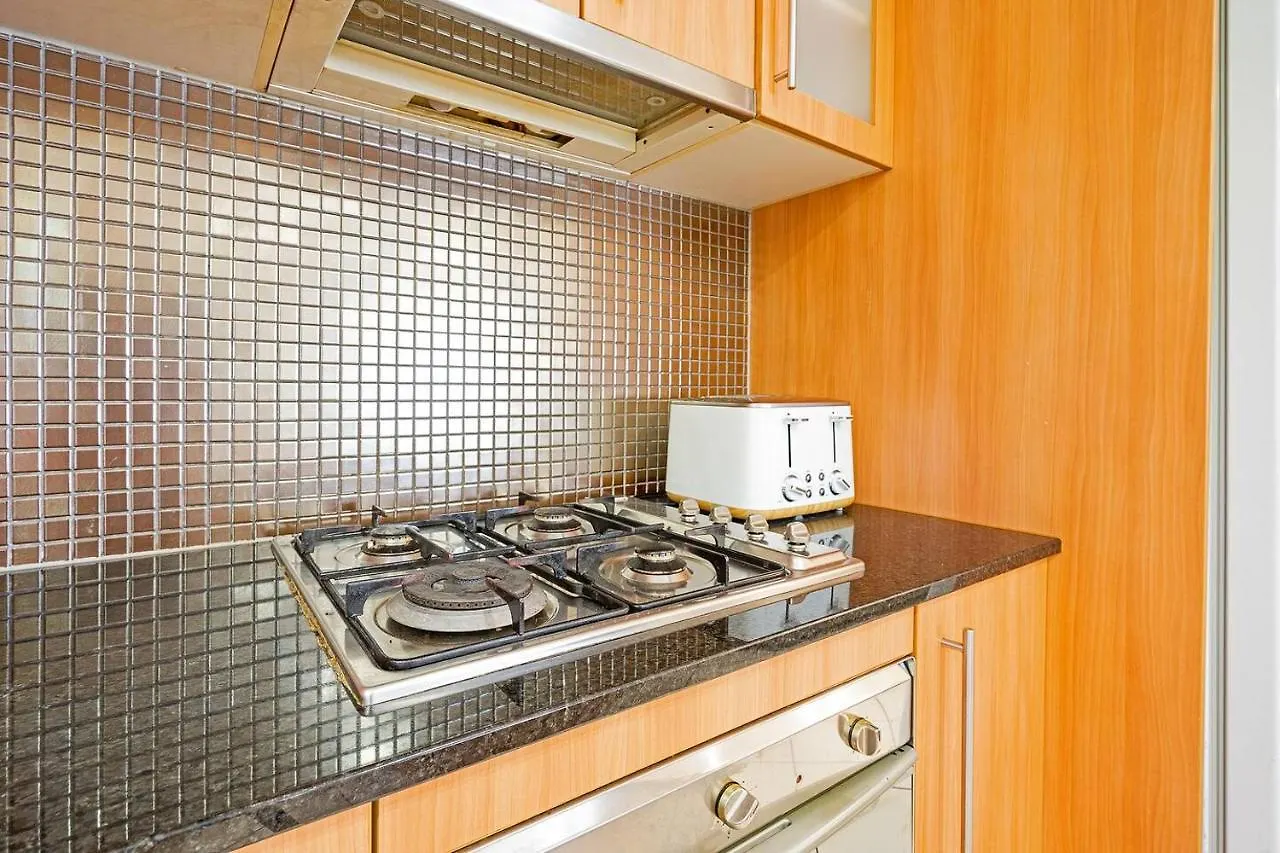 Holiday home The Riverside Retreat - Stroll To Cavill Avenue Gold Coast
