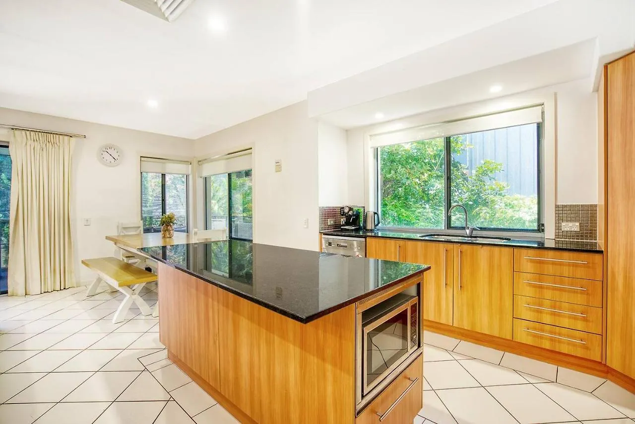 Holiday home The Riverside Retreat - Stroll To Cavill Avenue Gold Coast